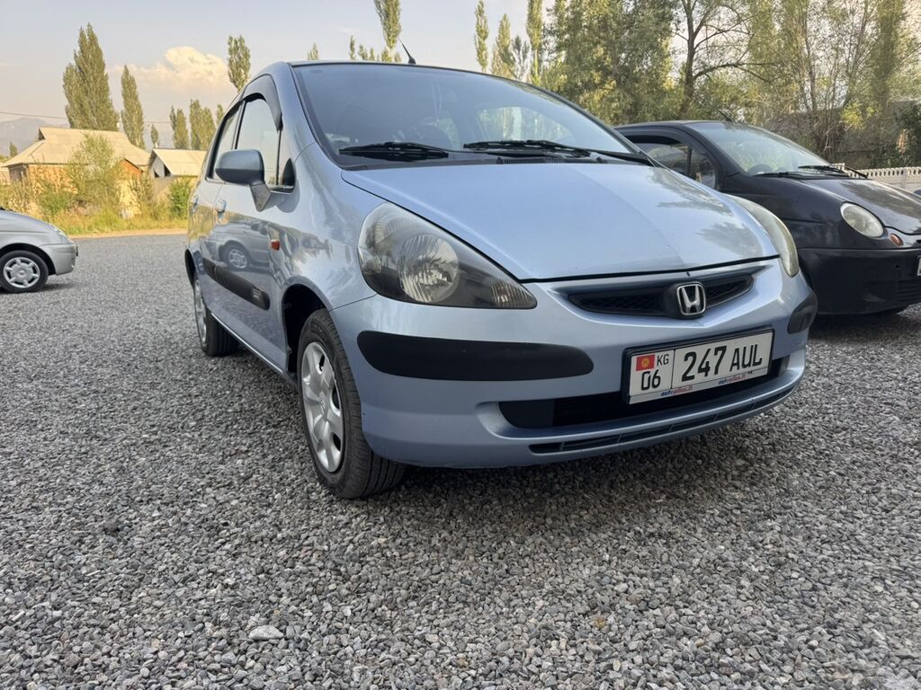 Honda Jazz: 2004 г., 1.5 л, Механика, Бензин, Хэтчбэк: фото 2