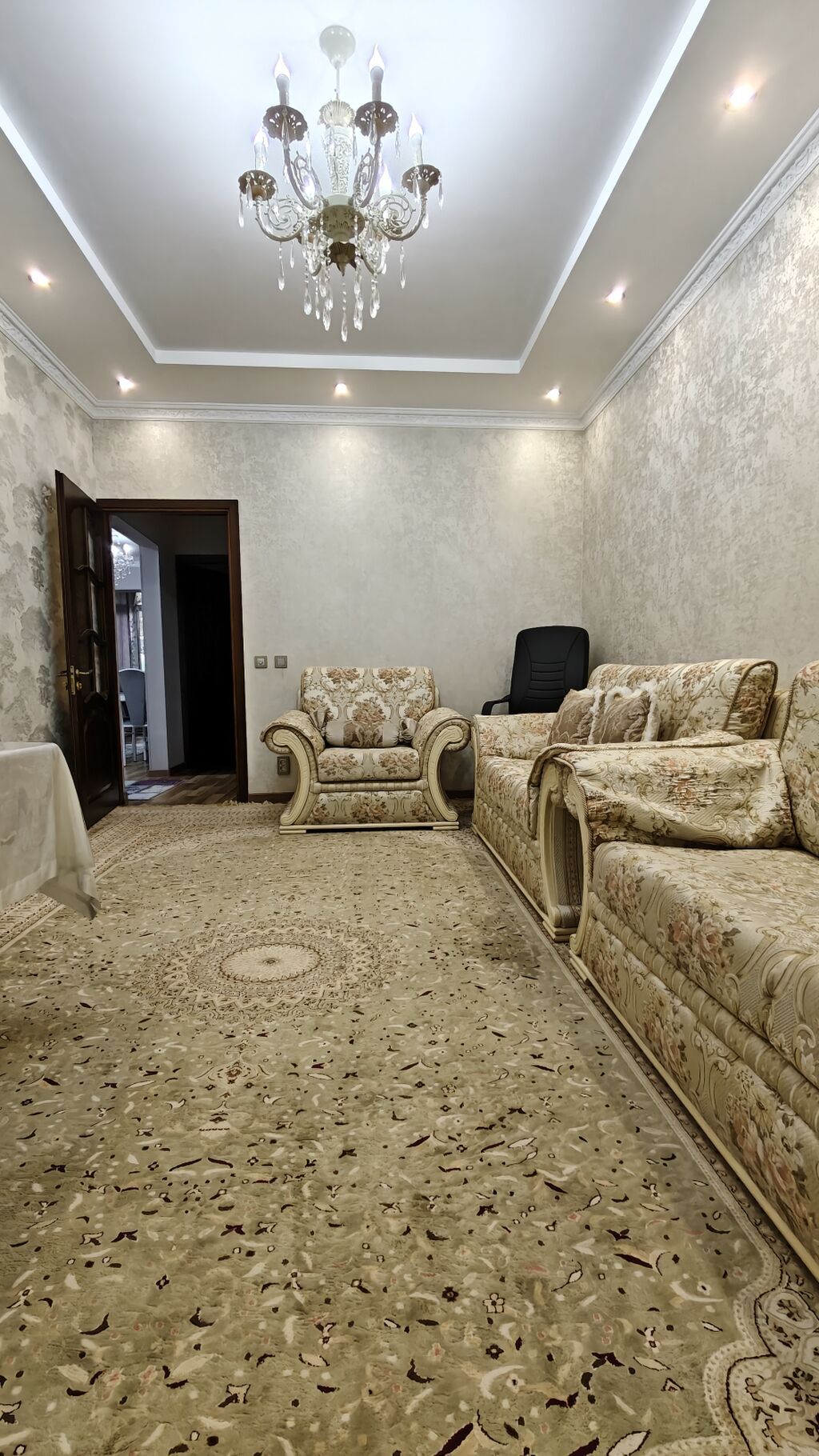 2 комнаты, 48 м², 8 мкр 106 серия, 1 этаж, Евроремонт: фото 2