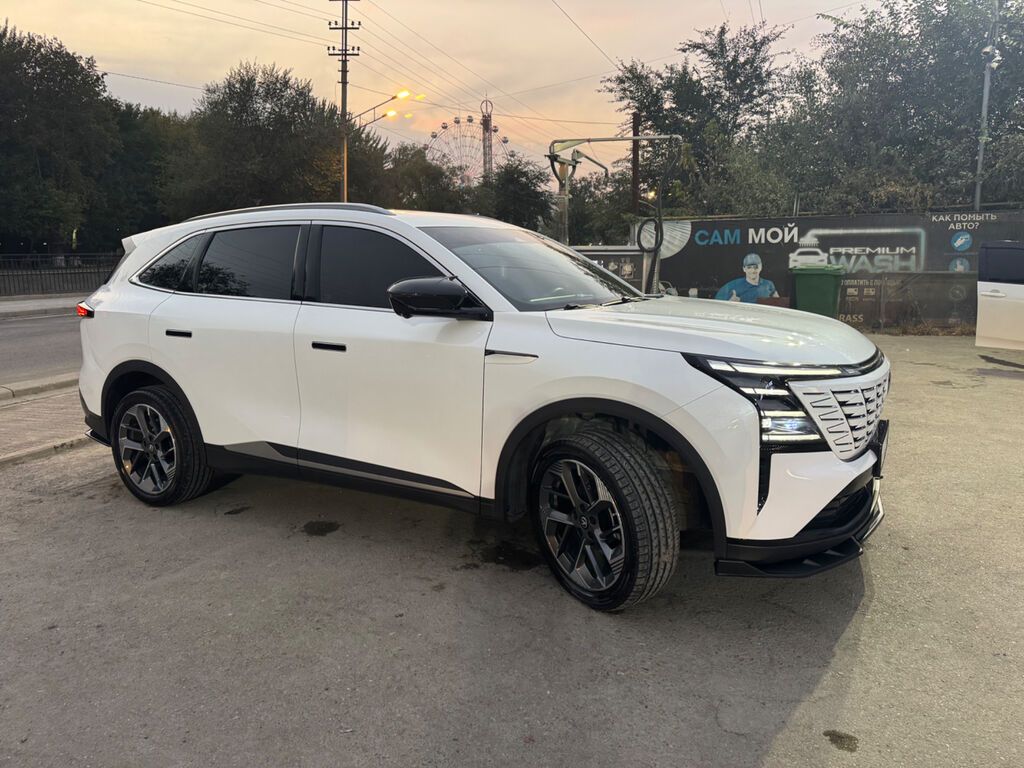 Changan CS75 Plus: 2025 г., 1.5 л, Автомат, Бензин, Кроссовер: фото 4