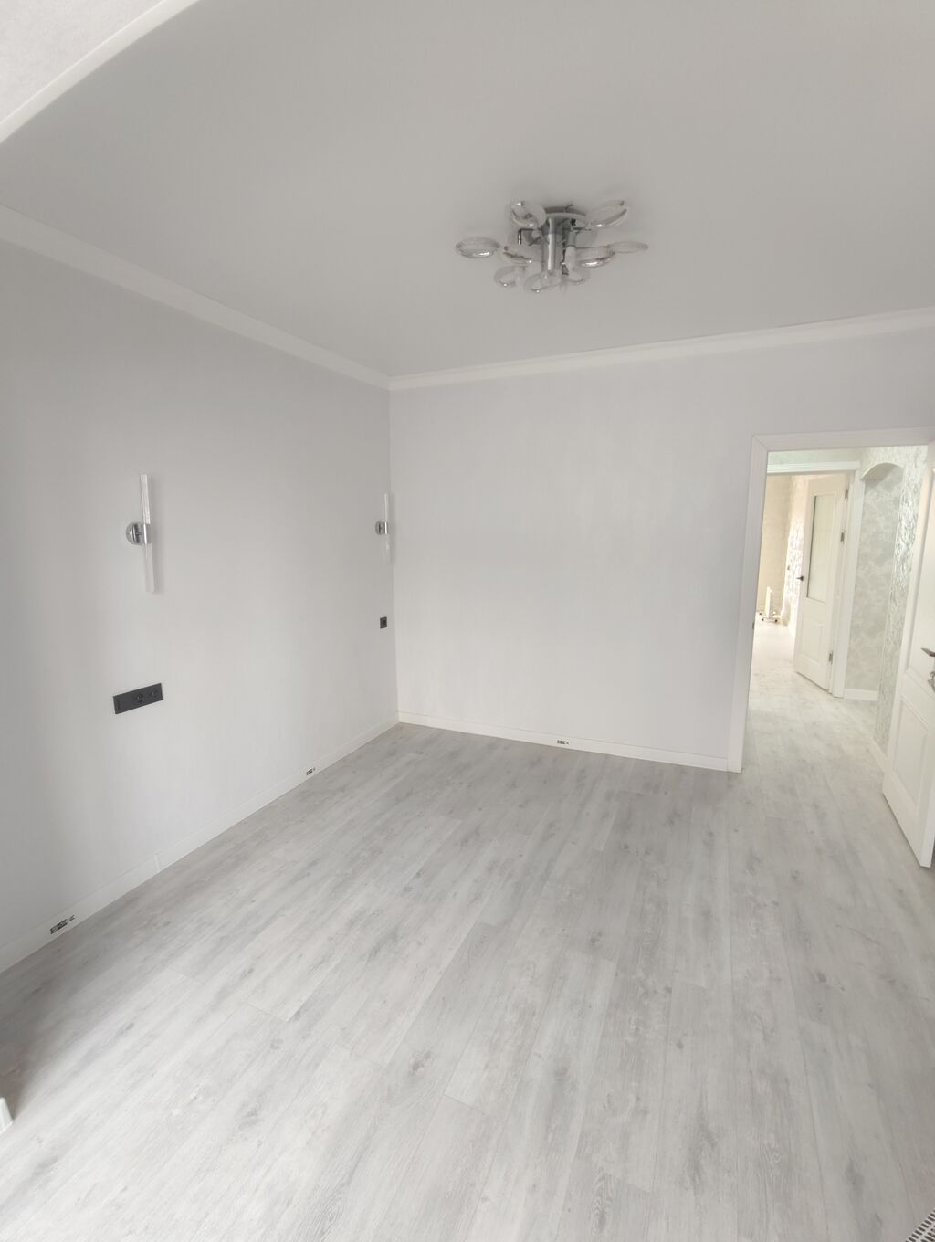 2 комнаты, 67 м², 106 серия улучшенная, Технопарк 106 серия улучшенная, 1 этаж, Дизайнерский ремонт: фото 3