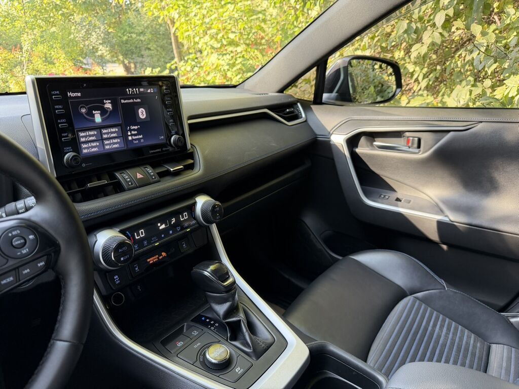 Toyota RAV4: 2020 г., 2.5 л, Вариатор, Гибрид, Кроссовер: фото 8