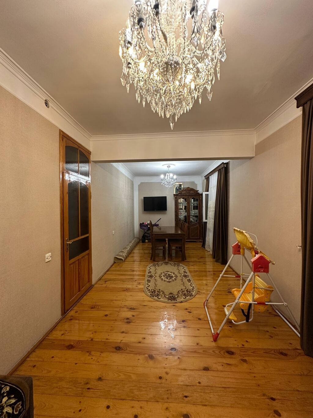 5 otaqlı, 210 kv. m