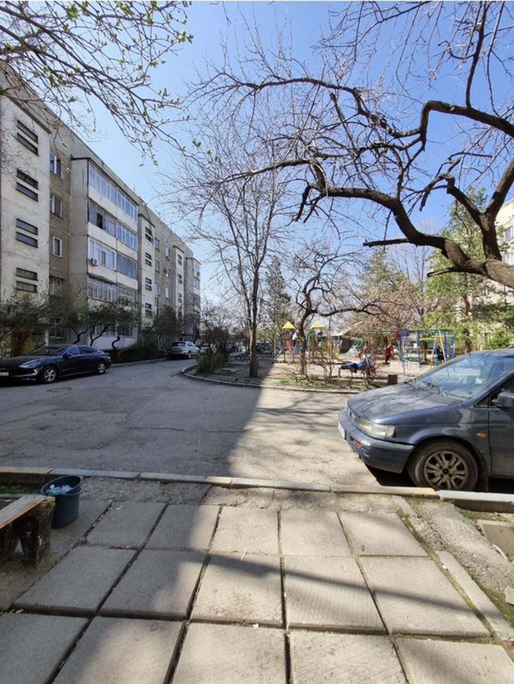 2 комнаты, 48 м², Пишпек 105 серия, 1 этаж, Свежий ремонт: фото 1