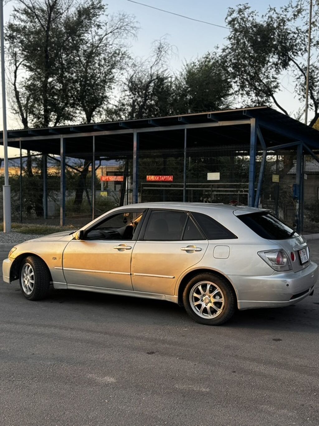 Toyota Altezza: 2002 г., 2 л, Автомат, Бензин, Универсал: фото 7