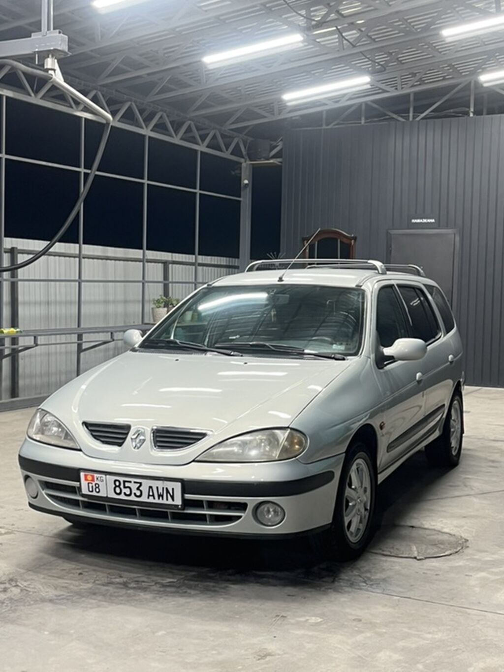 Renault Megane: 2003 г., 1.6 л, Механика, Бензин, Универсал: фото 3
