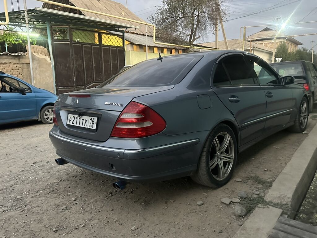 Mercedes-Benz E-Class: 2002 г., 3.2 л, Автомат, Газ, Седан: фото 4