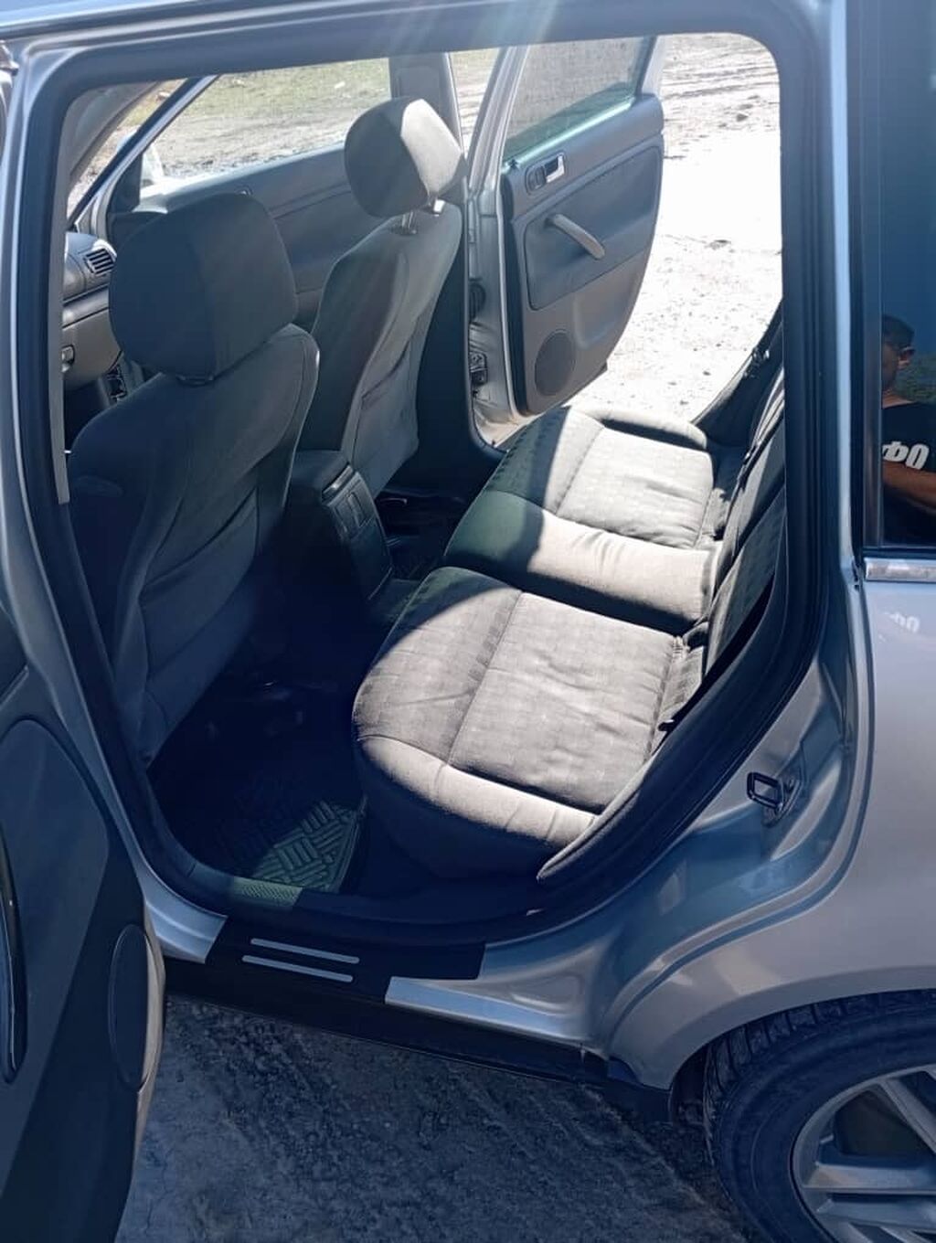 Volkswagen Passat Variant: 2004 г., 2.5 л, Автомат, Дизель, Универсал: фото 6