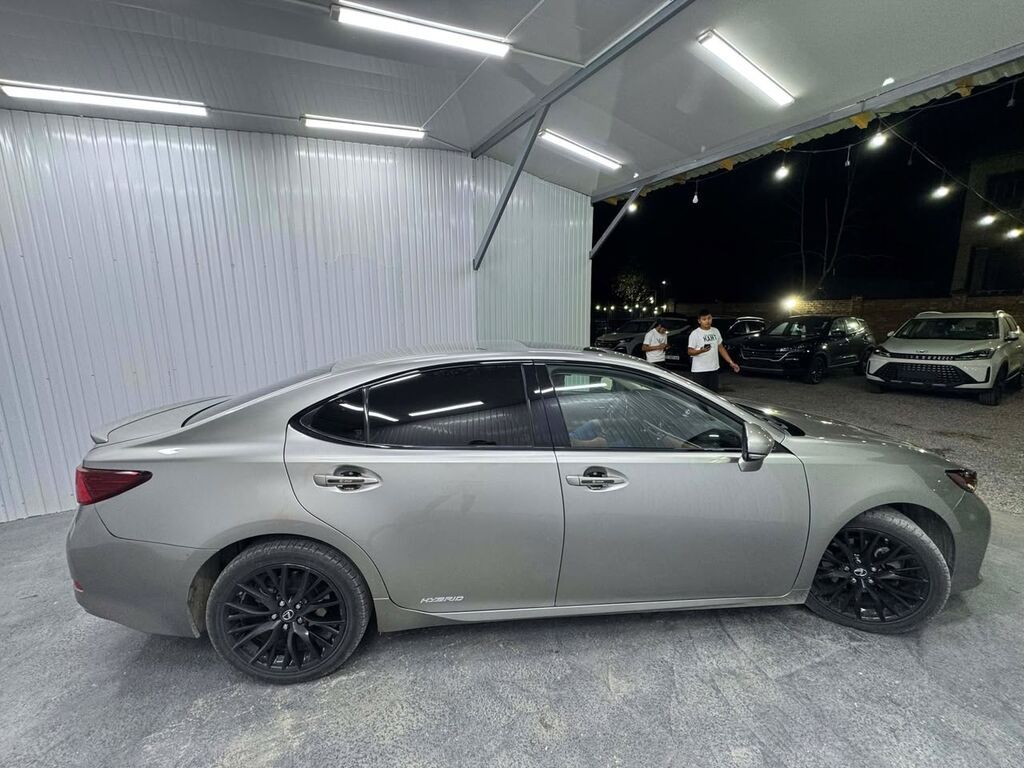 Lexus ES: 2017 г., 2.5 л, Гибрид: фото 4