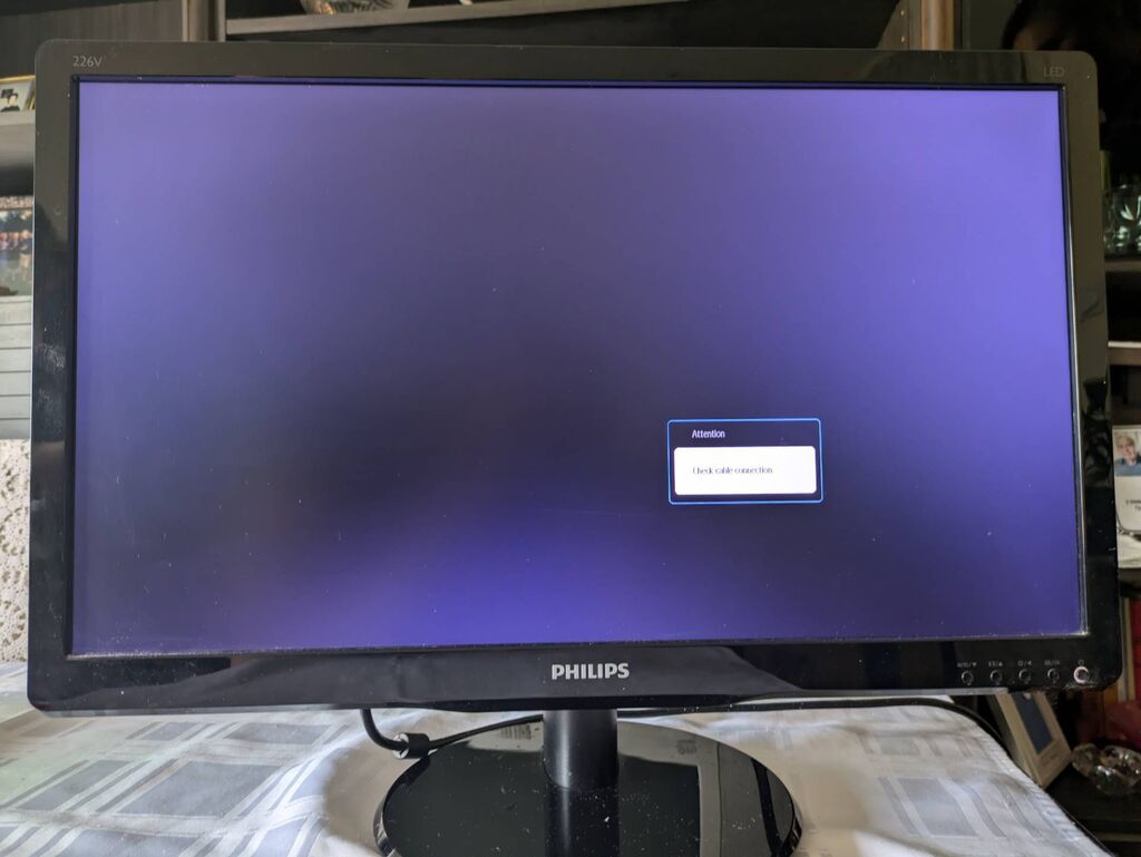 Monitori: Prodajem ekran - monitor Philips 226V sa sledećim karakteristikama: - na lalafo.rs Monitori: Prodajem ekran - monitor Philips 226V sa sledećim karakteristikama: -