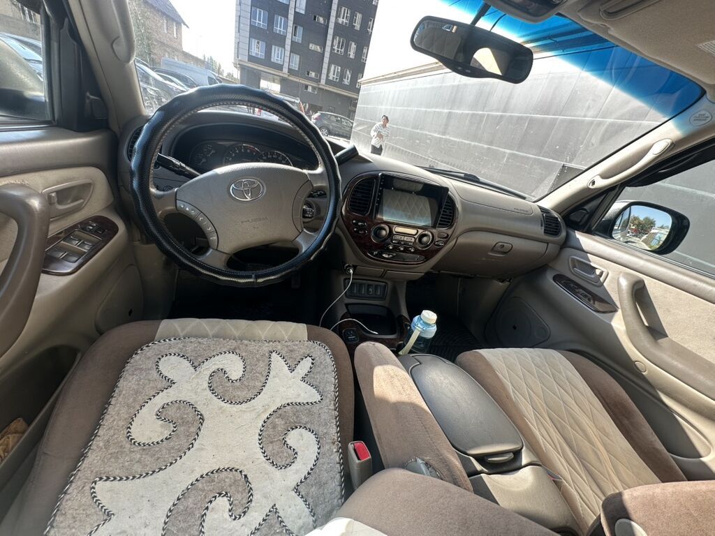 Toyota Sequoia: 2005 г., 4.7 л, Автомат, Газ, Внедорожник: фото 6