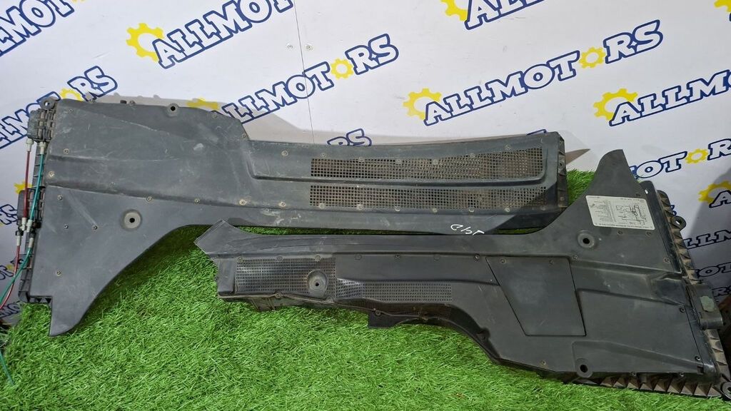 Mercedes-Benz S320 w140 1996 г. система водостока лобового и забора