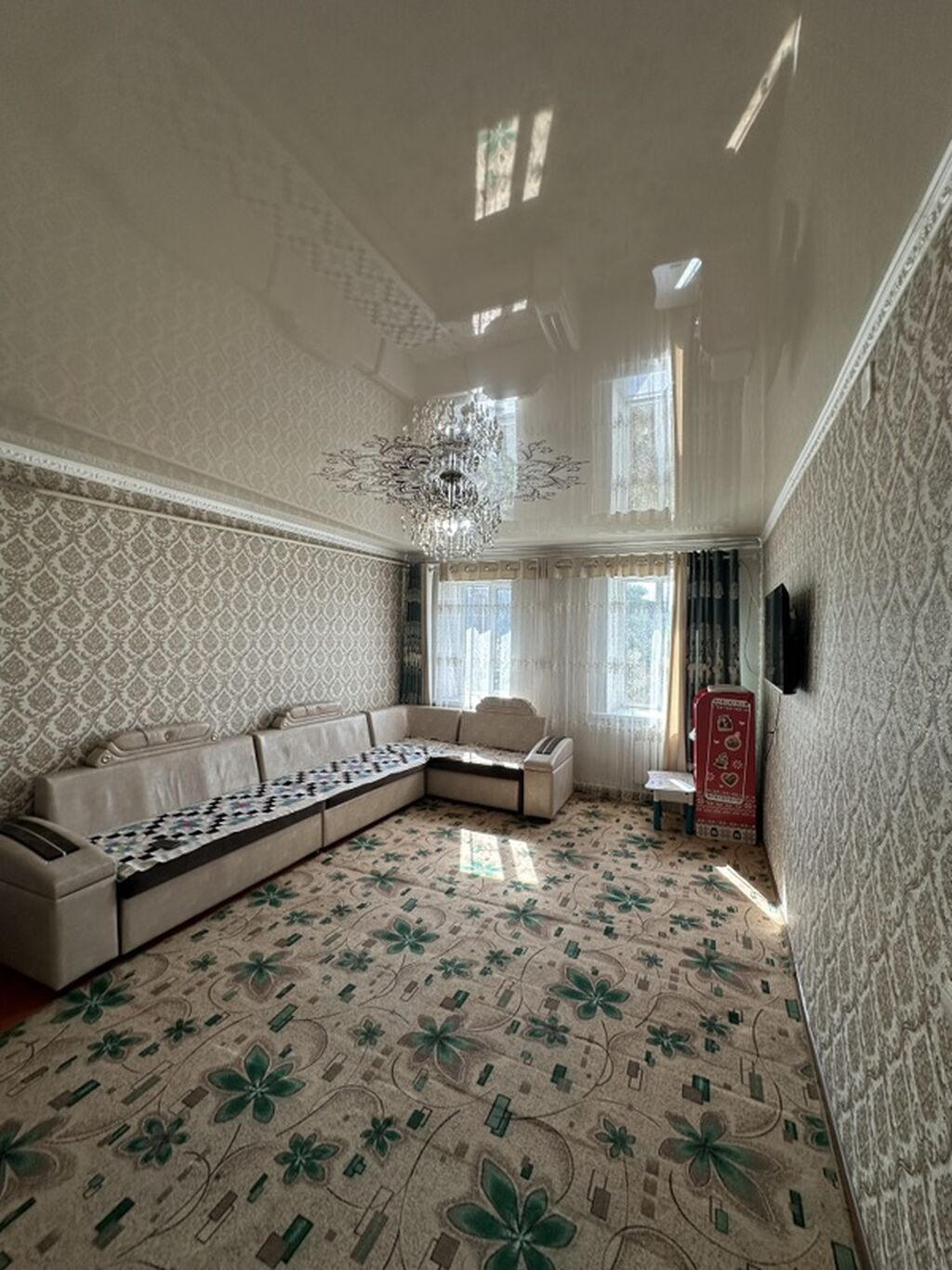 Каракол шаарынан Үй сатылат срочно! Баасы 85 000$ - Просторная: фото 2