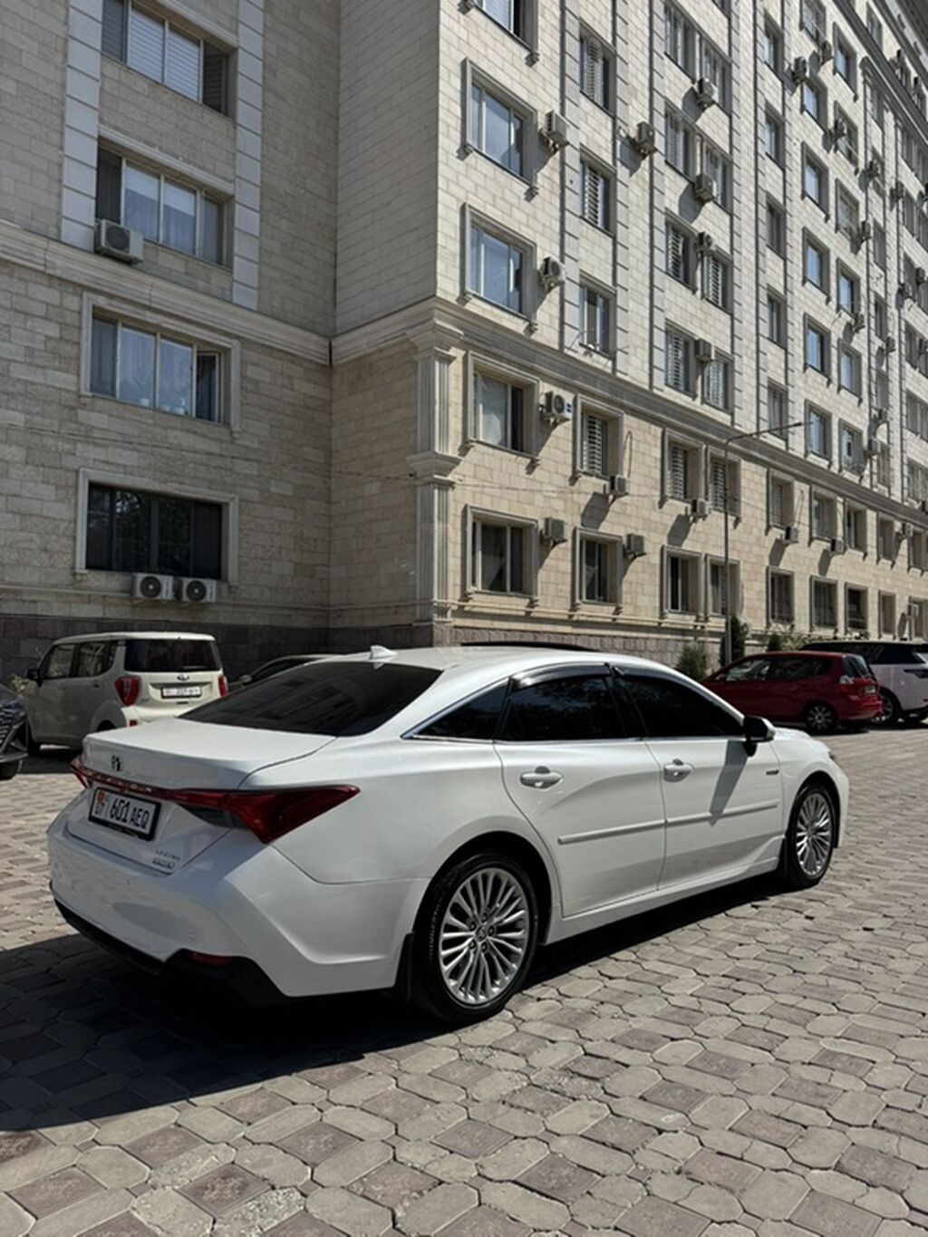 Toyota Avalon: 2020 г., 2.5 л, Автомат, Гибрид, Седан: фото 6