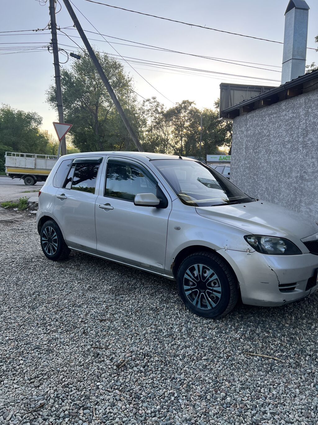 Mazda Demio: 2003 г., 1.5 л, Автомат, Бензин, Хэтчбэк: фото 5