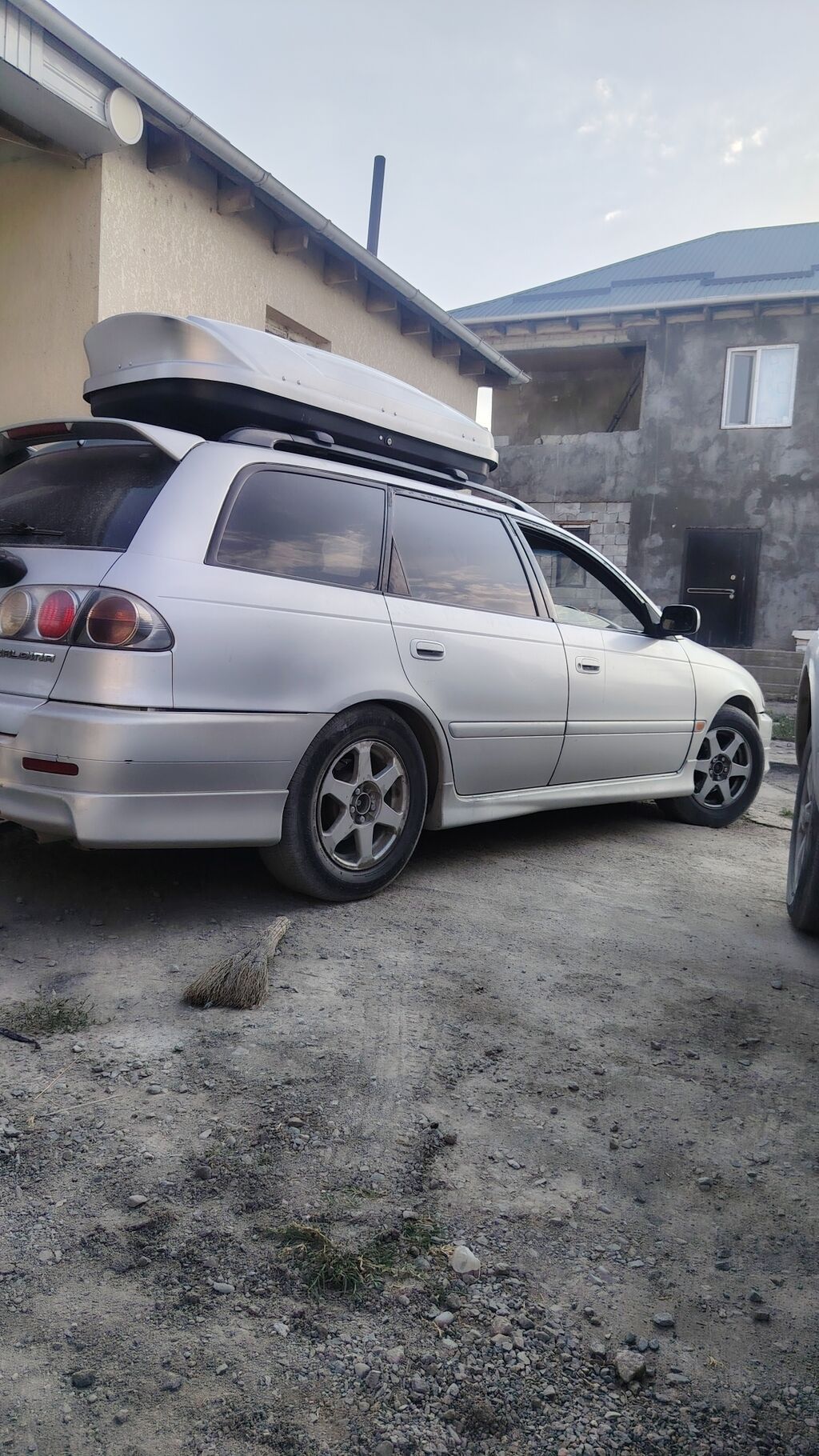 Toyota Caldina: 2000 г., 2 л, Автомат, Газ: фото 2