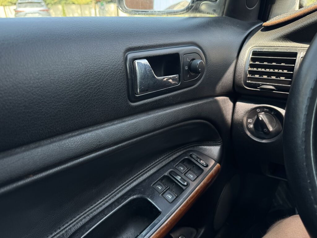 Volkswagen Passat: 2003 г., 2.8 л, Автомат, Газ, Седан: фото 7