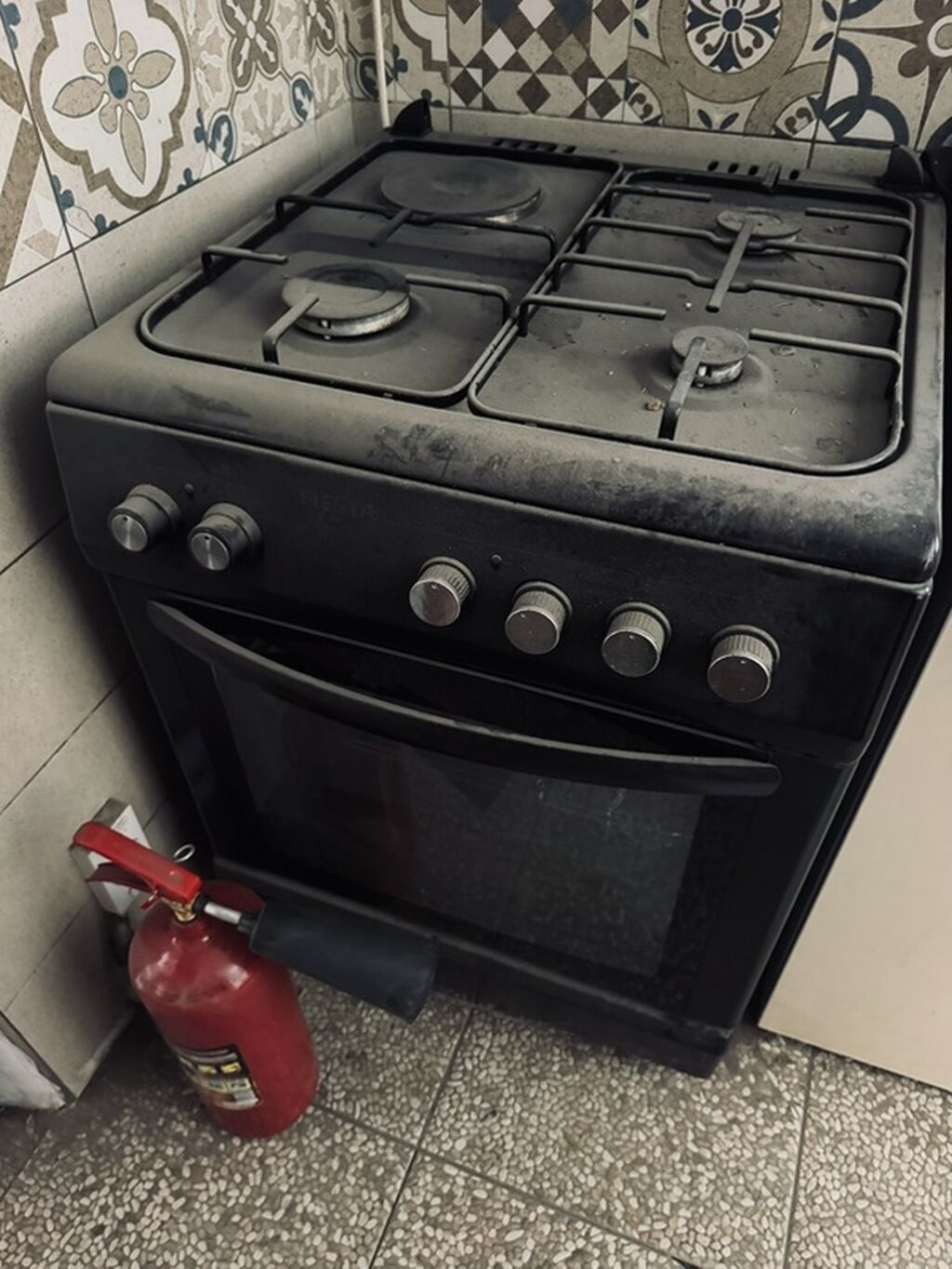 Газовая плита с духовкой + кухонная вытяжка Комплект для кухни: -: фото 1