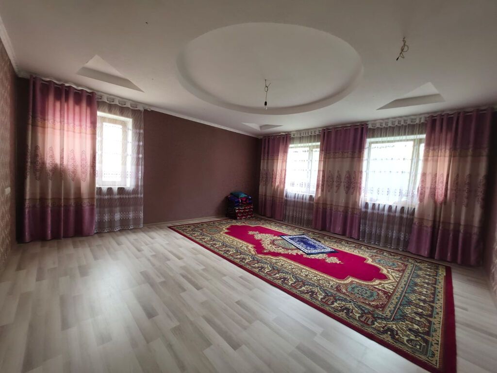 Продам большой дом 255 м² и землю в Кызыл-Кии: фото 8