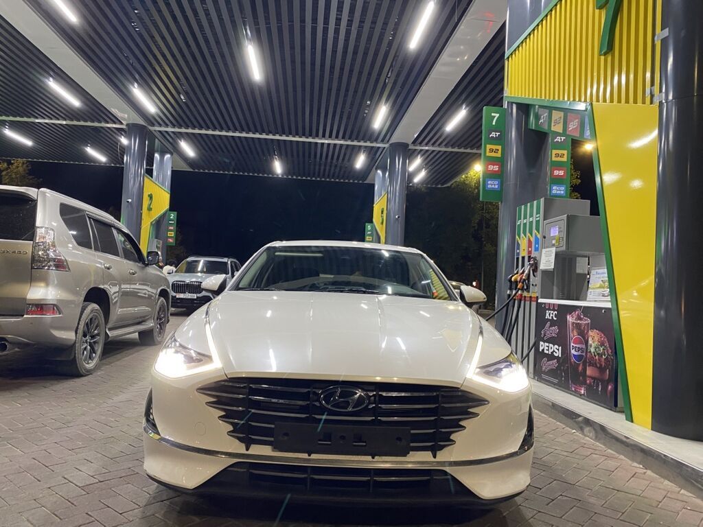 Hyundai Sonata: 2020 г., 2 л, Автомат, Газ, Седан: фото 2