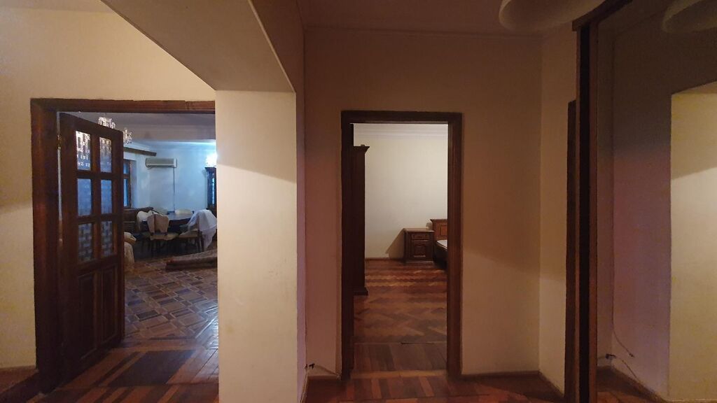 Yasamal, 3 otaqlı, Yeni tikili, m. İnşaatçılar, 89 kv. m
