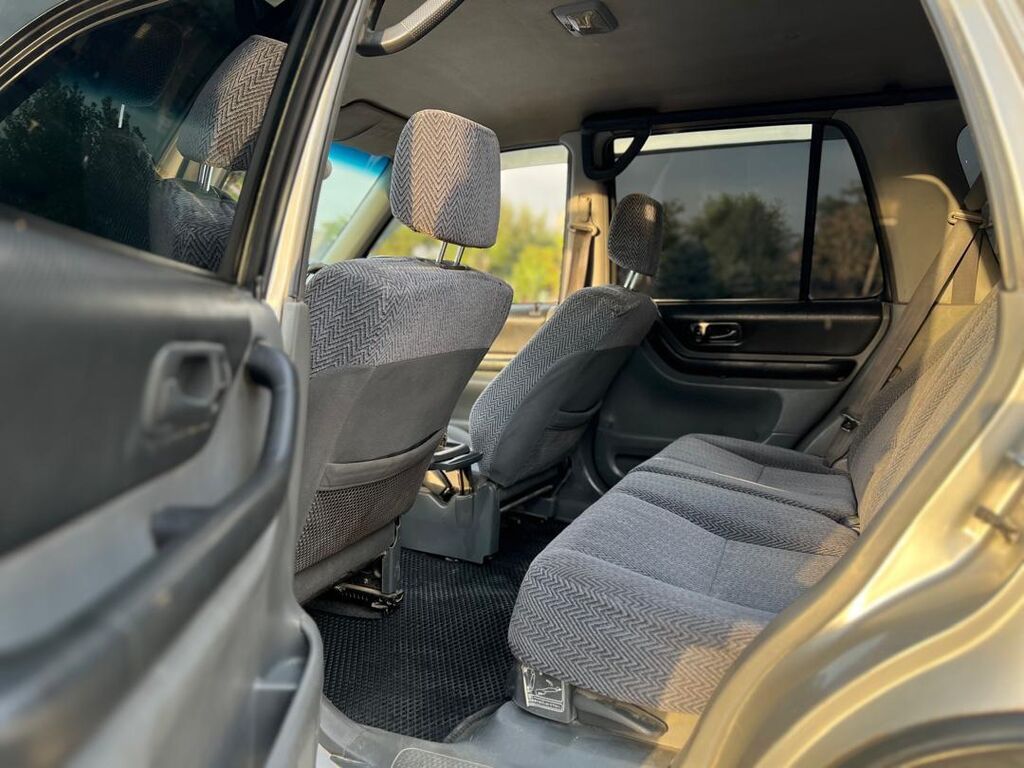Honda CR-V: 1996 г., 2 л, Автомат, Бензин, Кроссовер: фото 4