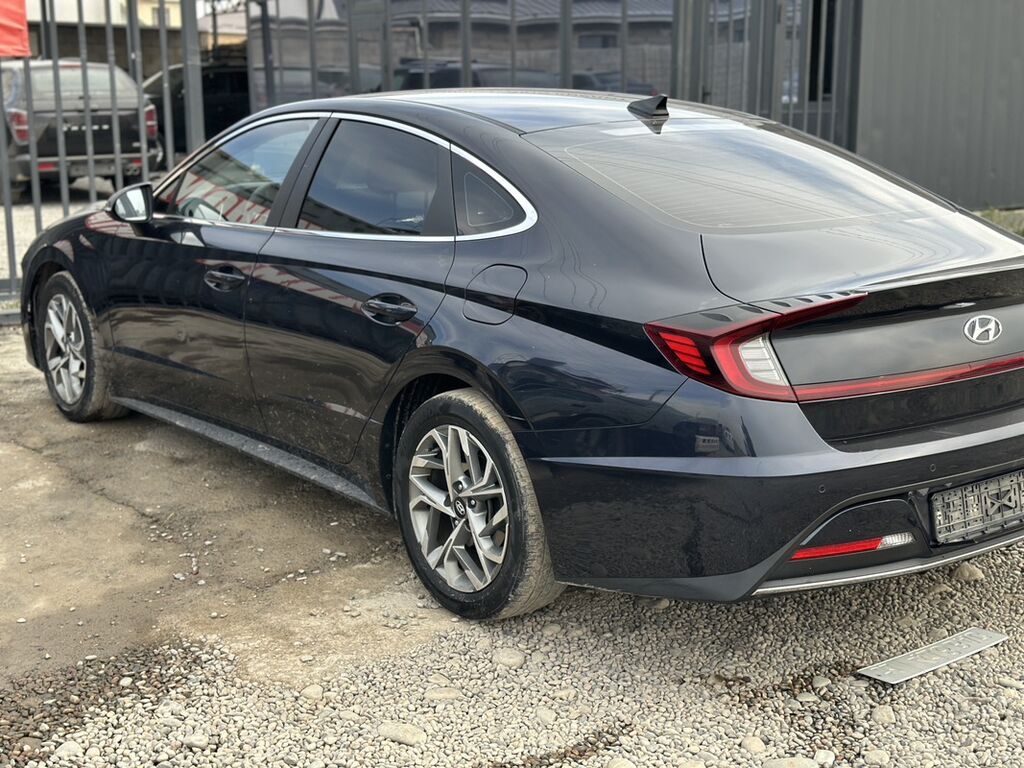 Hyundai Sonata: 2019 г., 2 л, Автомат, Газ, Лифтбек: фото 2