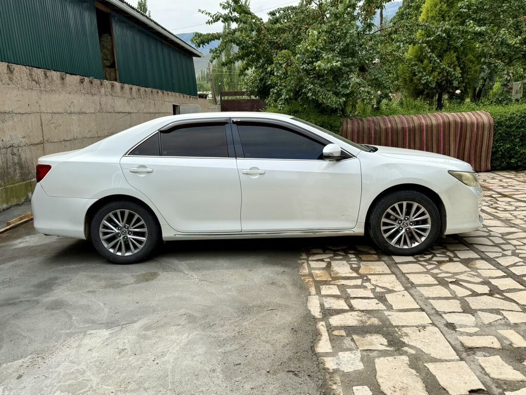 Toyota Camry: 2014 г., Автомат, Бензин, Седан: фото 3