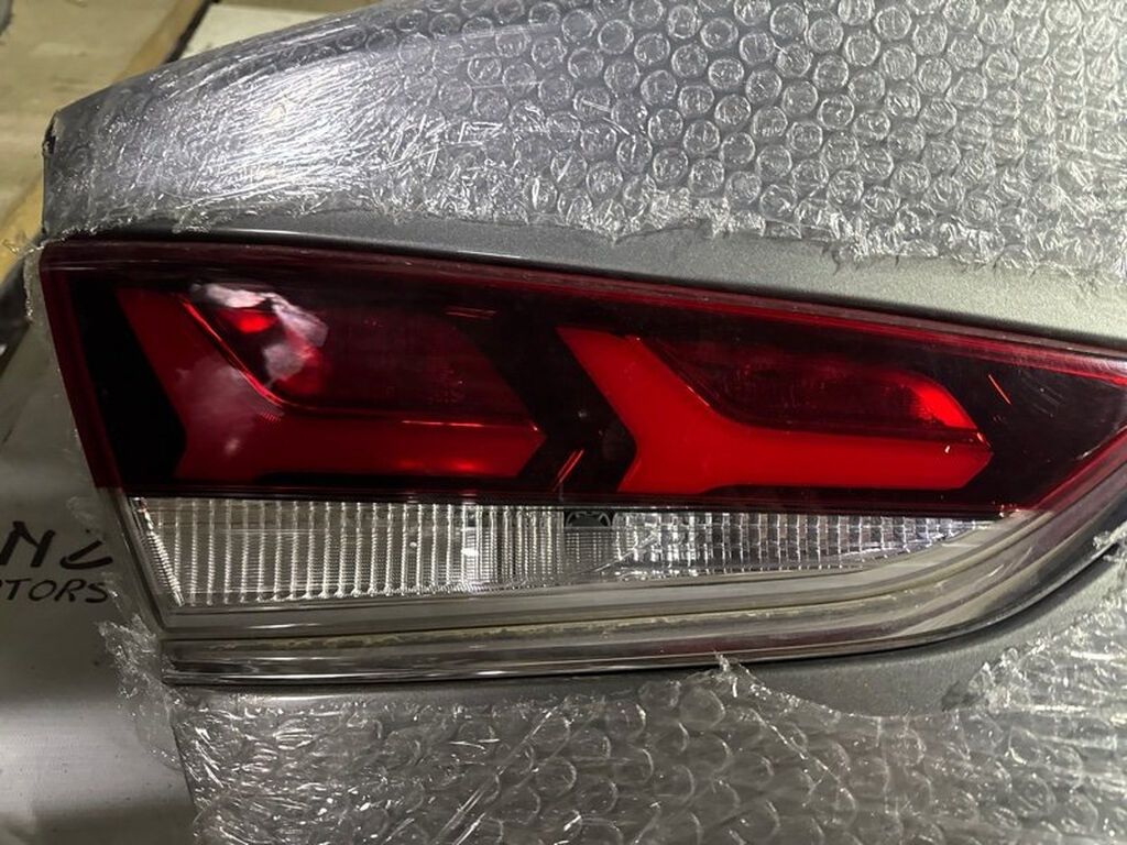 Задний левый стоп-сигнал Hyundai 2018 г., Б/у, Оригинал, Корея: фото 2