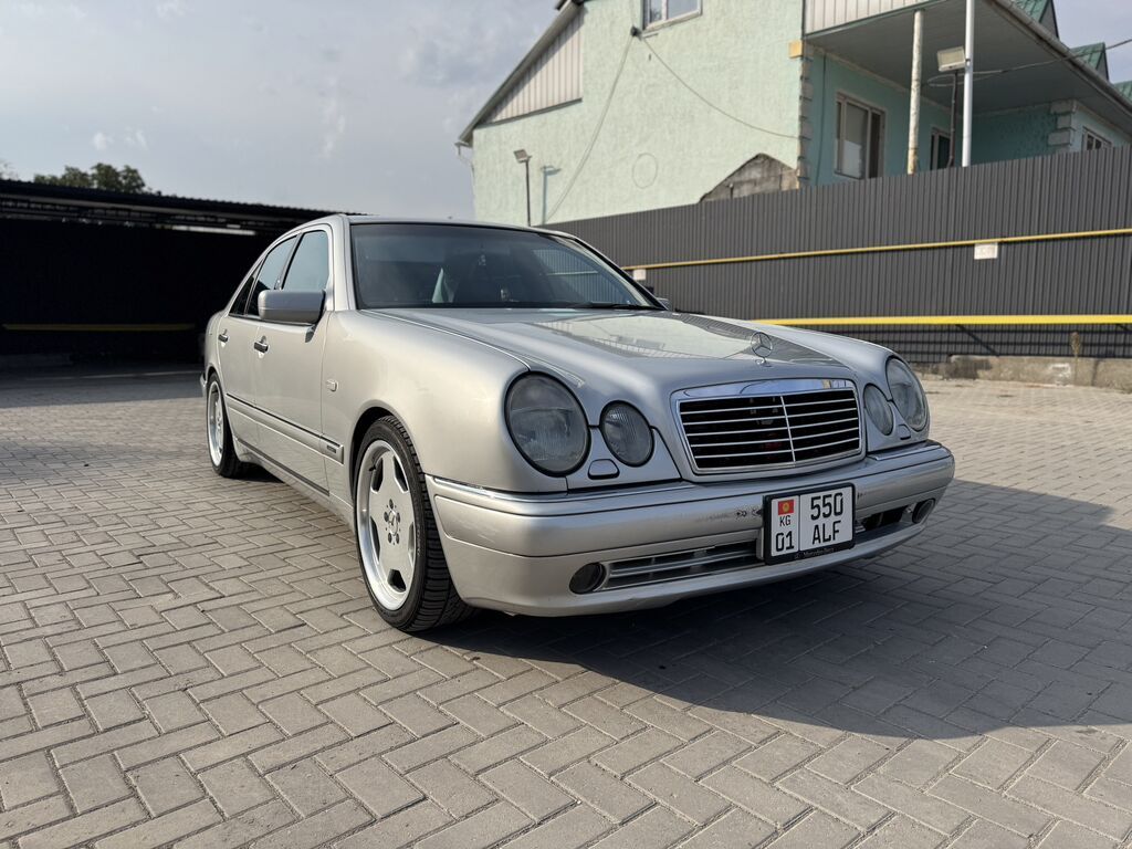 Mercedes-Benz E-Class: 1998 г., 4.3 л, Автомат, Бензин, Седан: фото 4