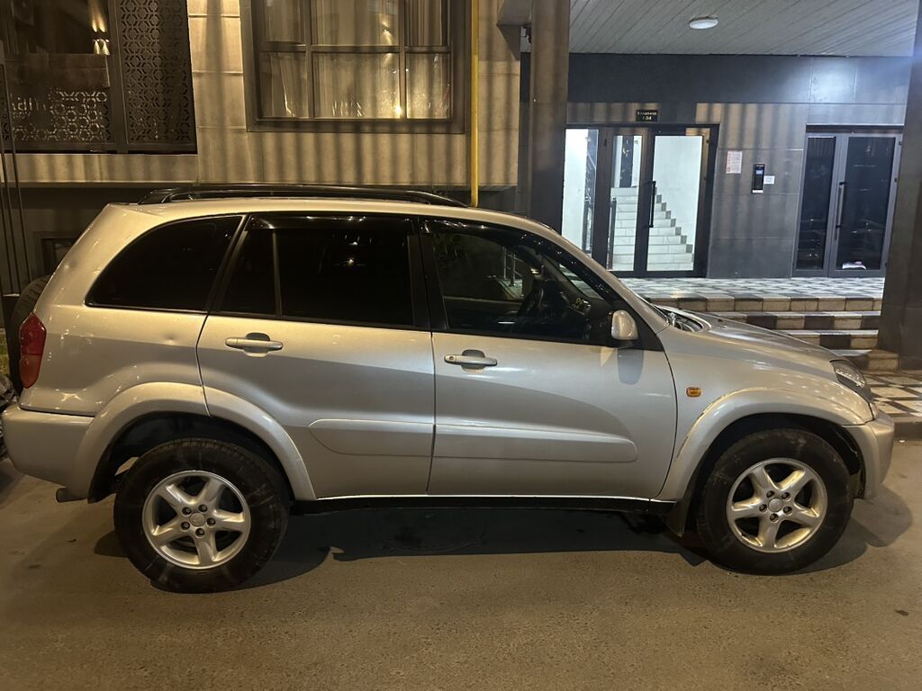 Toyota RAV4: 2003 г., 2 л, Автомат, Бензин, Кроссовер: фото 7