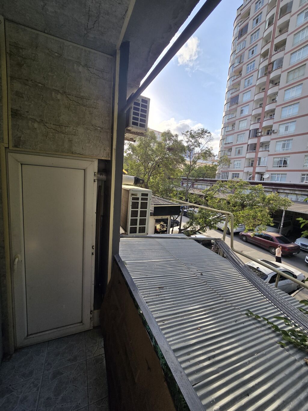 Kirayə verilir! Aylıq 1000 AZN 4 otaqlı, 75 m², ikinci əl mənzil
