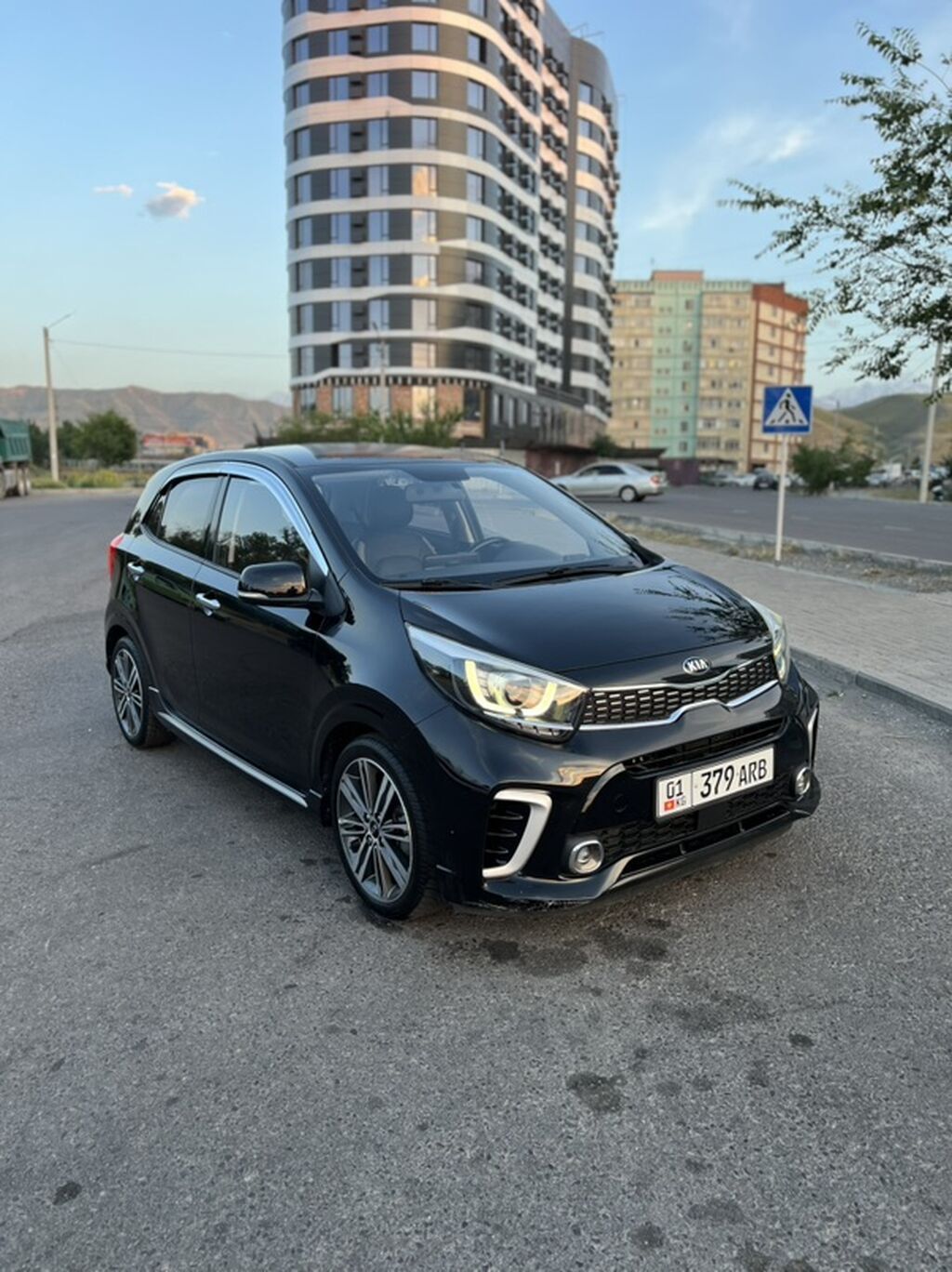Kia Morning: 2017 г., 1 л, Автомат, Бензин, Хэтчбэк: фото 1