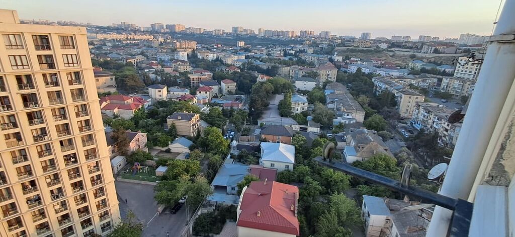 : 3 otagdi qazı suyu daimidi muhavizə sistemi di evin yanda dükanı