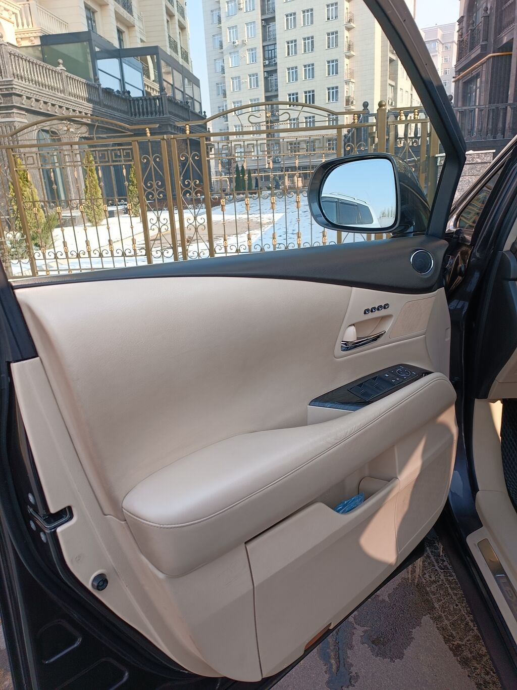 Lexus RX: 2010 year, 3.5 l, Automatic, Gas, Crossover