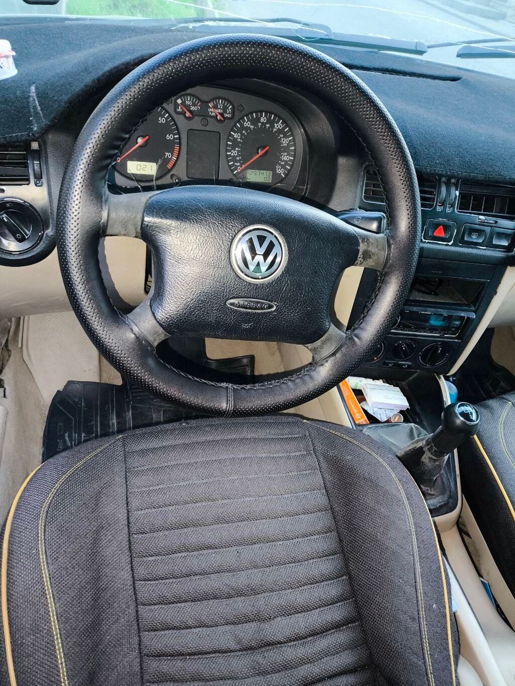 Volkswagen Jetta: 2000 г., 2 л, Механика, Бензин, Седан: фото 5