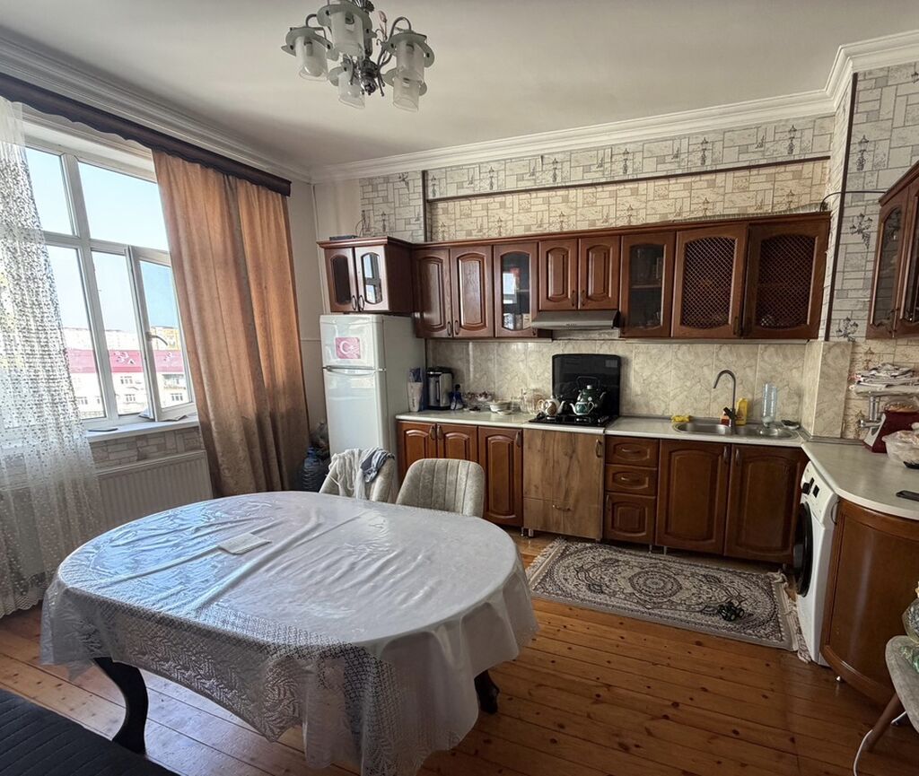 2 otaqlı mənzil – geniş mətbəx və işıqlı otaqlar - Plan: 2 ayrı otaq