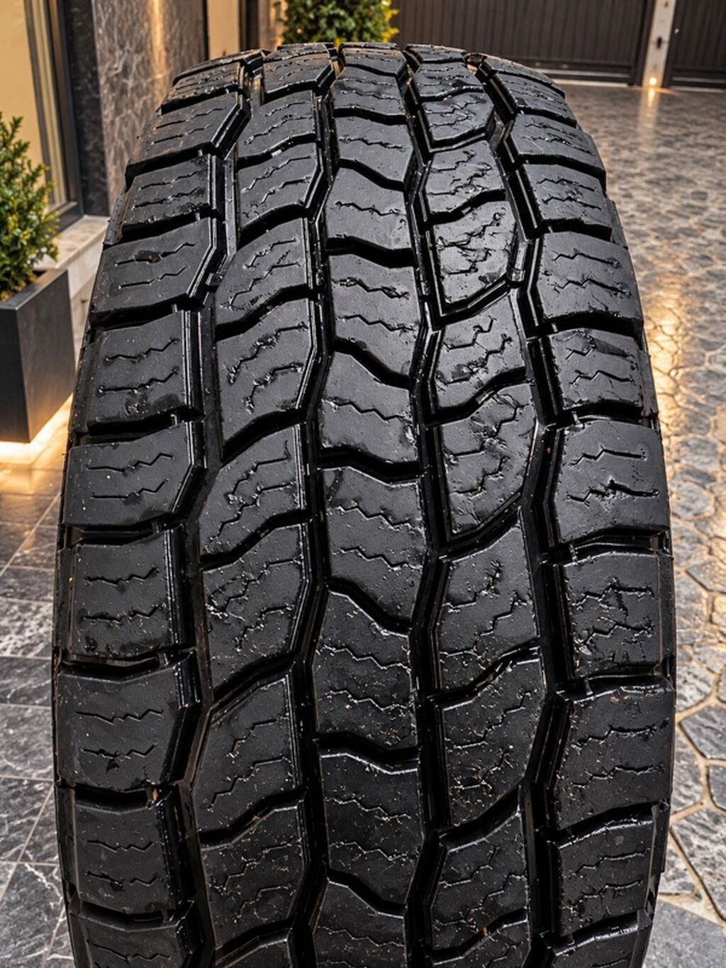 Колеса в сборе 275 / 70 / R 18, Всесезонная, Б/у, Комплект, Внедорожные (АТ/МТ), Литые, отверстий - 6: фото 3