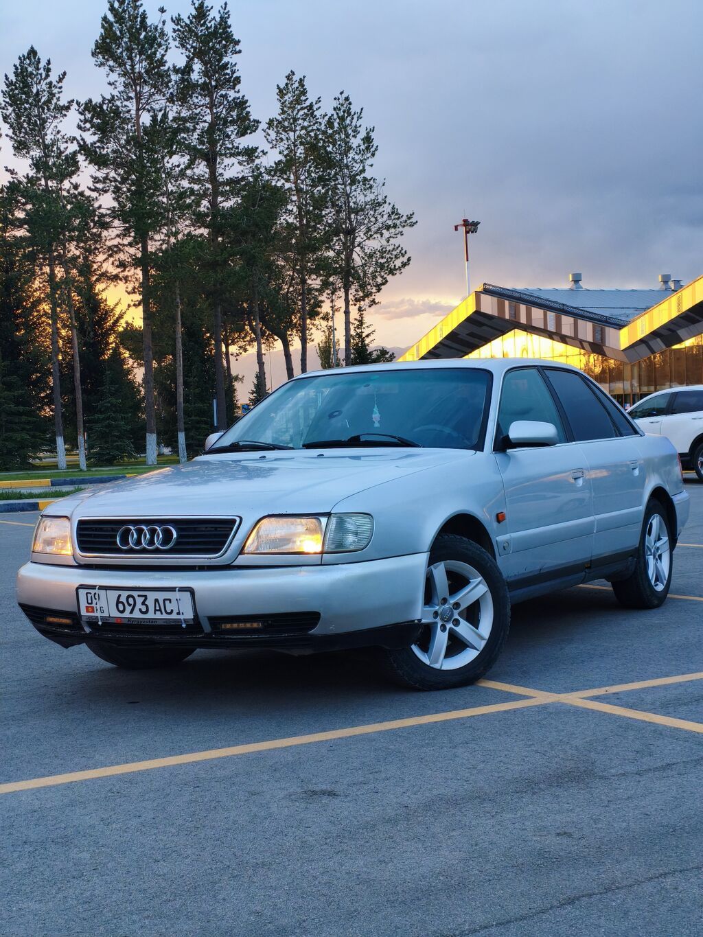Audi A6: 1995 г., 2.6 л, Механика, Бензин, Седан: фото 2