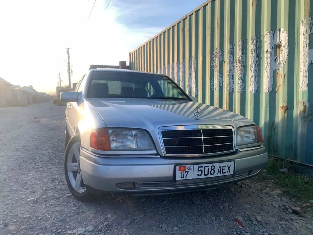 Mercedes-Benz C-Class: 1997 г., 2.2 л, Автомат, Газ, Седан: фото 2