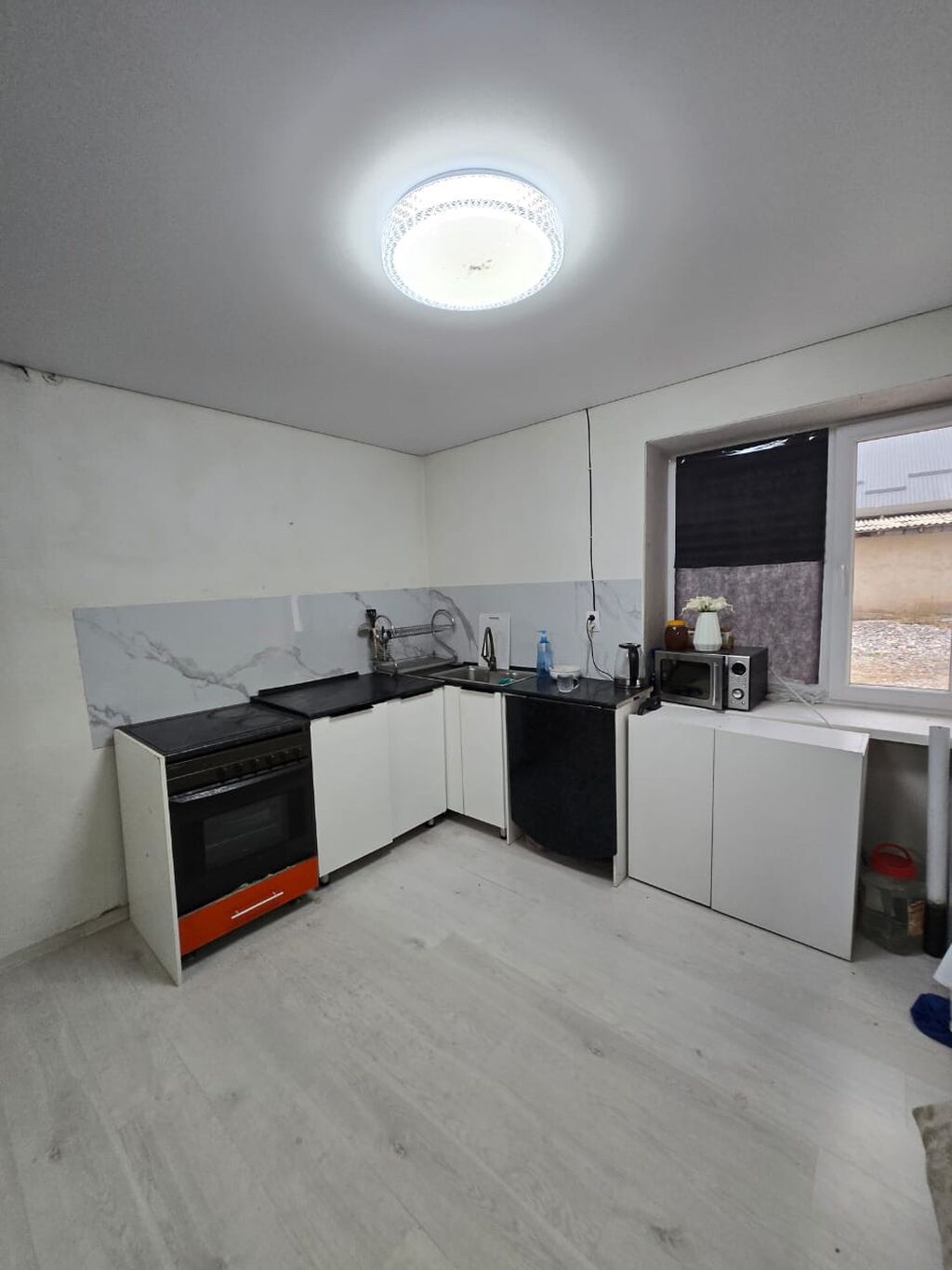 3 комнаты, 54 м², 5 соток, Кара-Балта: фото 2