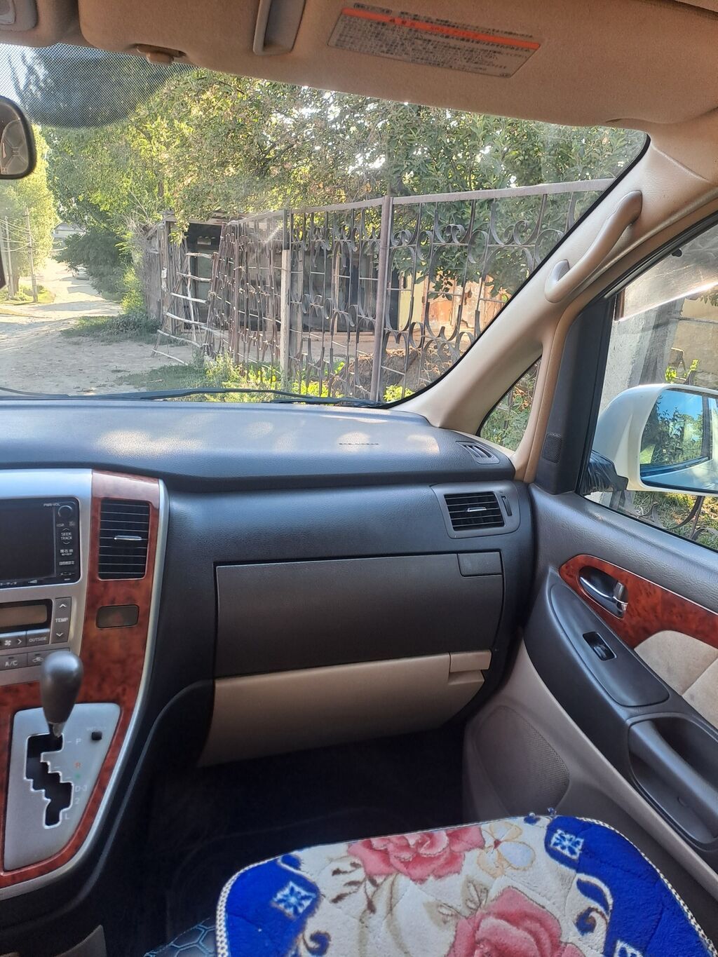 Toyota Alphard: 2003 г., 2.4 л, Автомат, Бензин, Минивэн: фото 8