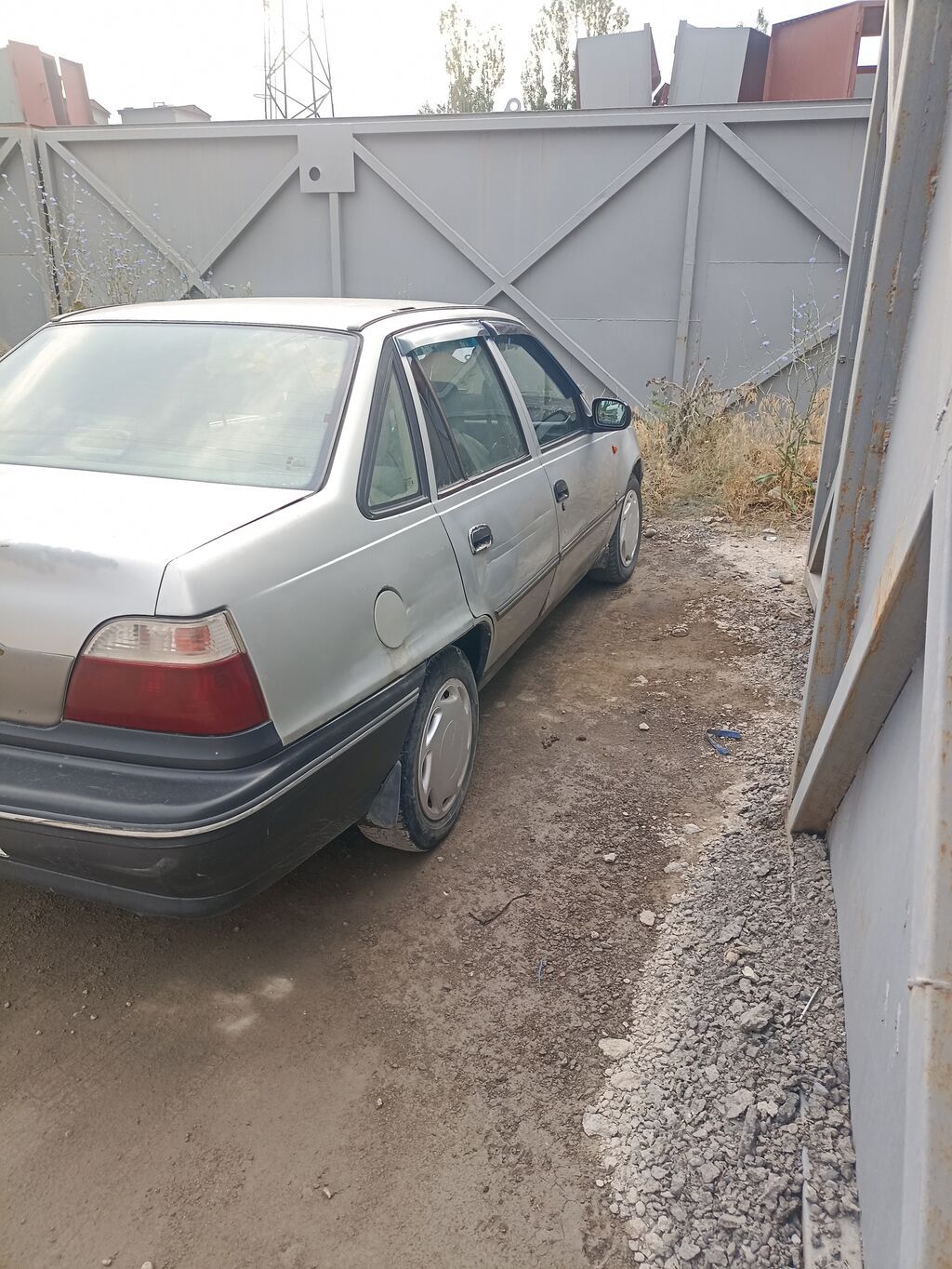 Daewoo Nexia: 2003 г., 1.5 л, Механика, Бензин, Седан: фото 2