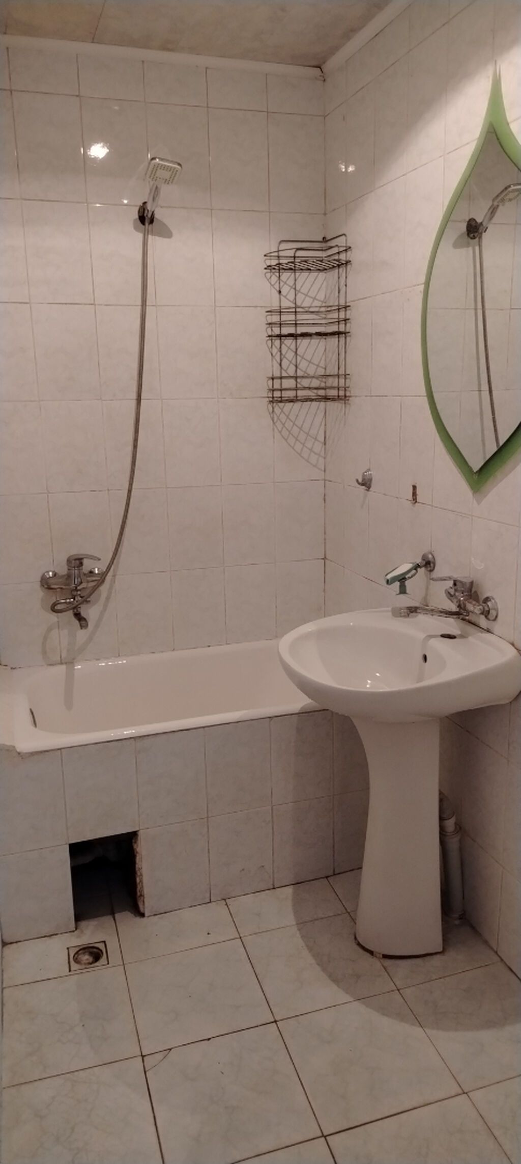 Bakı, Həzi Aslanov qəs., 2 otaqlı, Köhnə tikili, m. Həzi Aslanov, 65 kv. m