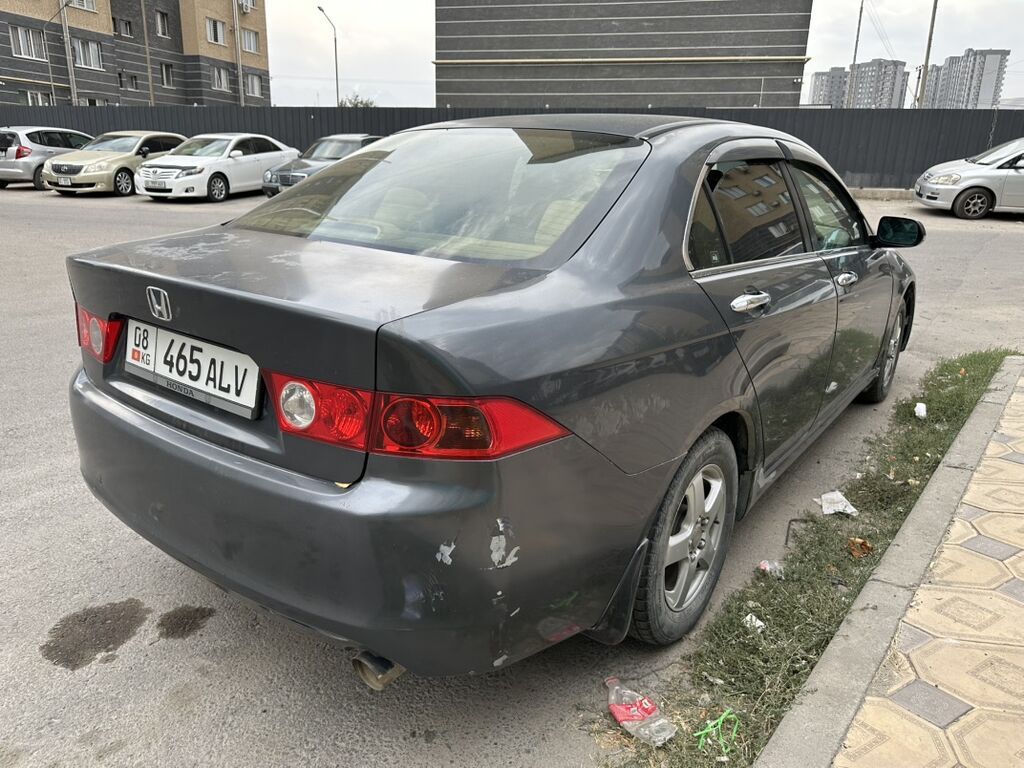 Honda Accord: 2003 г., Бензин, Седан: фото 3