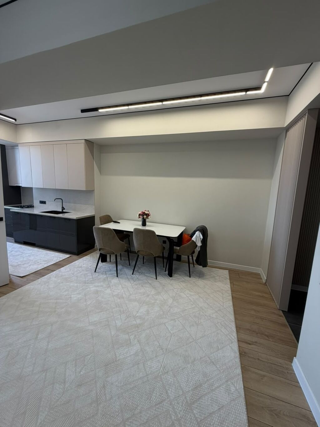 2 комнаты, 49 м², Элитка, 14 этаж, Дизайнерский ремонт — фото 8