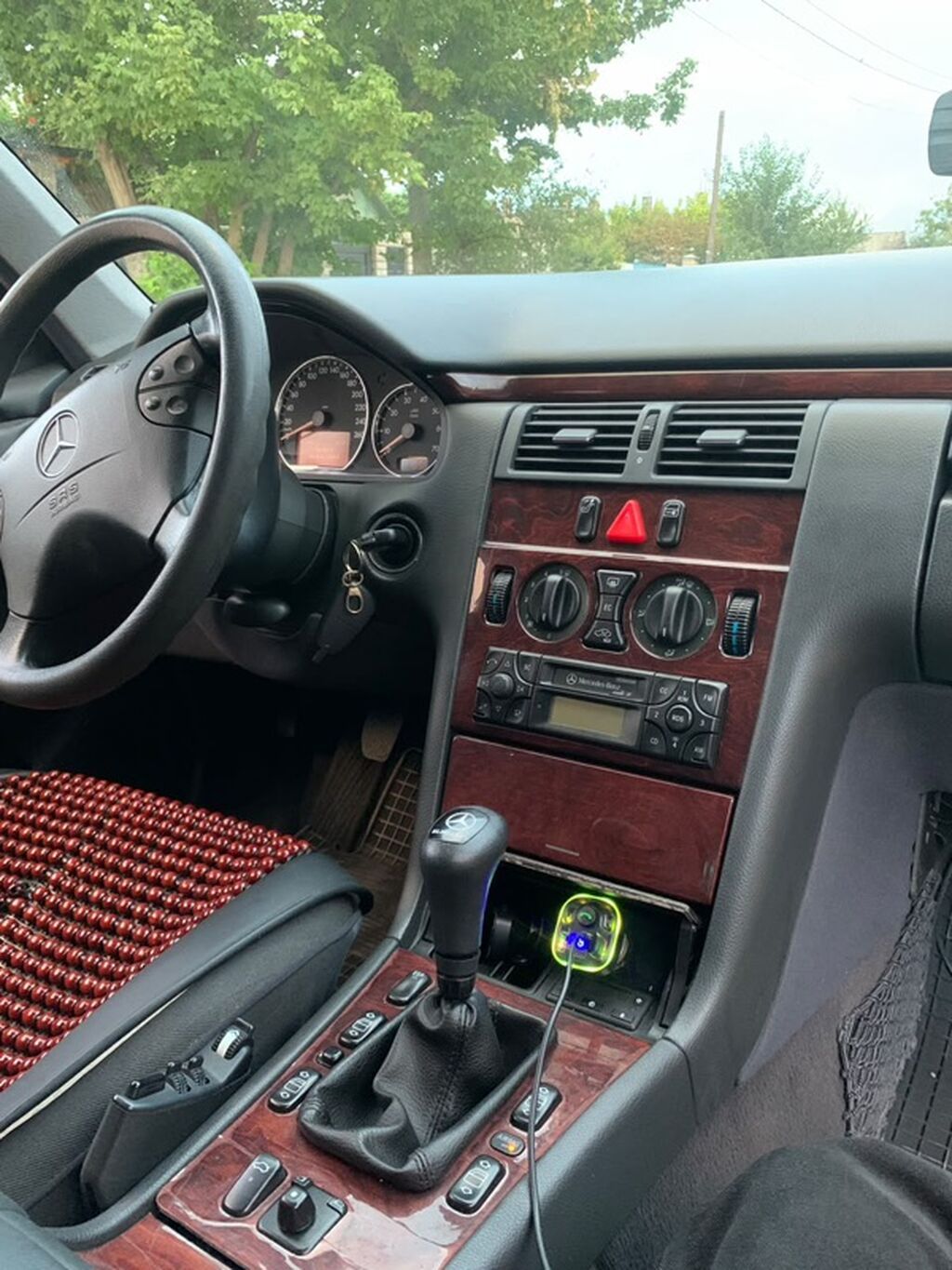 Mercedes-Benz E-Class: 2001 г., 2 л, Механика, Бензин, Седан: фото 7