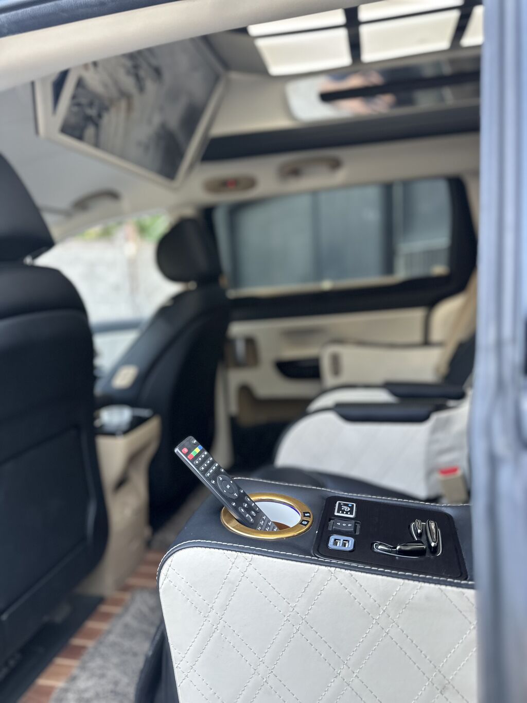 Kia Carnival: 2019 г., 2.2 л, Автомат, Дизель, Минивэн: фото 4
