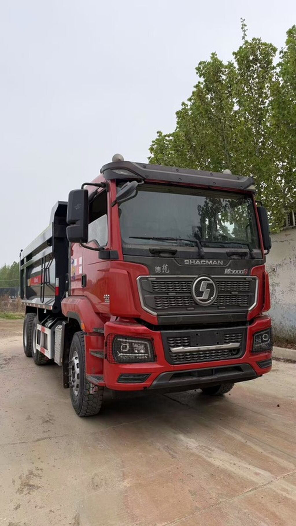 Самосвал SHACMAN M3000S 6x4 - Кузов-самосвал с задней разгрузкой: фото 3