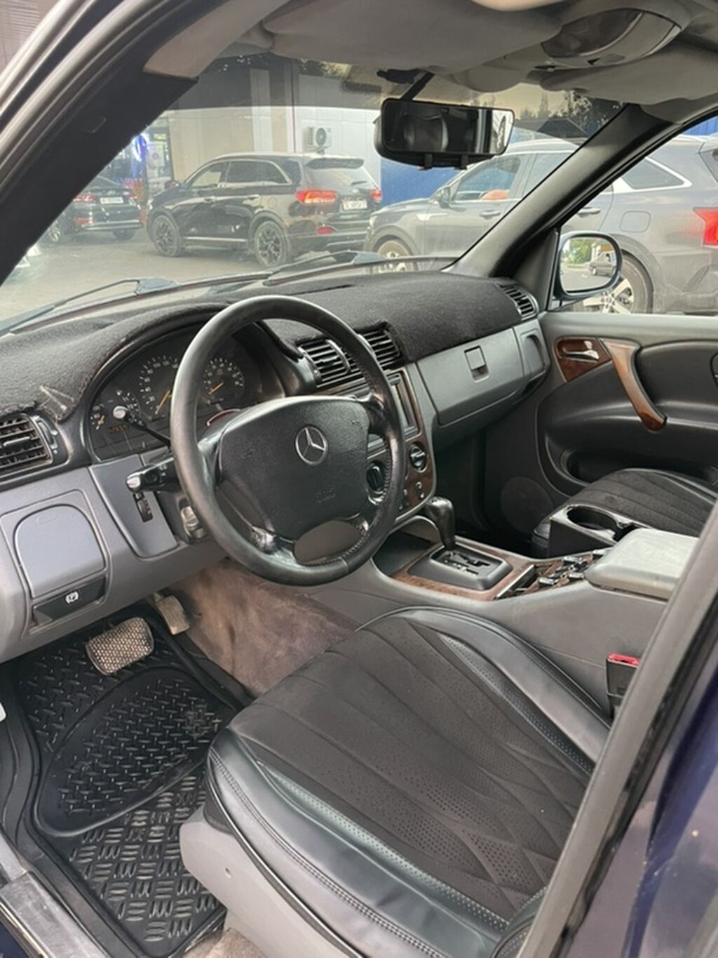 Mercedes-Benz ML-Class: 1999 г., 3.2 л, Автомат, Бензин, Кроссовер: фото 7