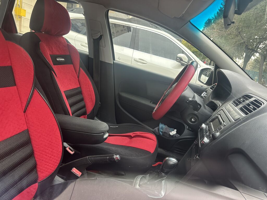 Volkswagen Polo: 2012 г., 1.6 л, Автомат, Бензин, Седан: фото 7